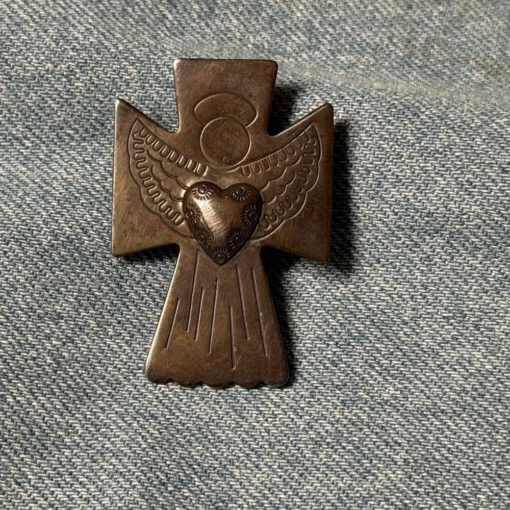 Vintage 925 Sterling Silver Angel Brooch Pin Heart Wings Southwestern